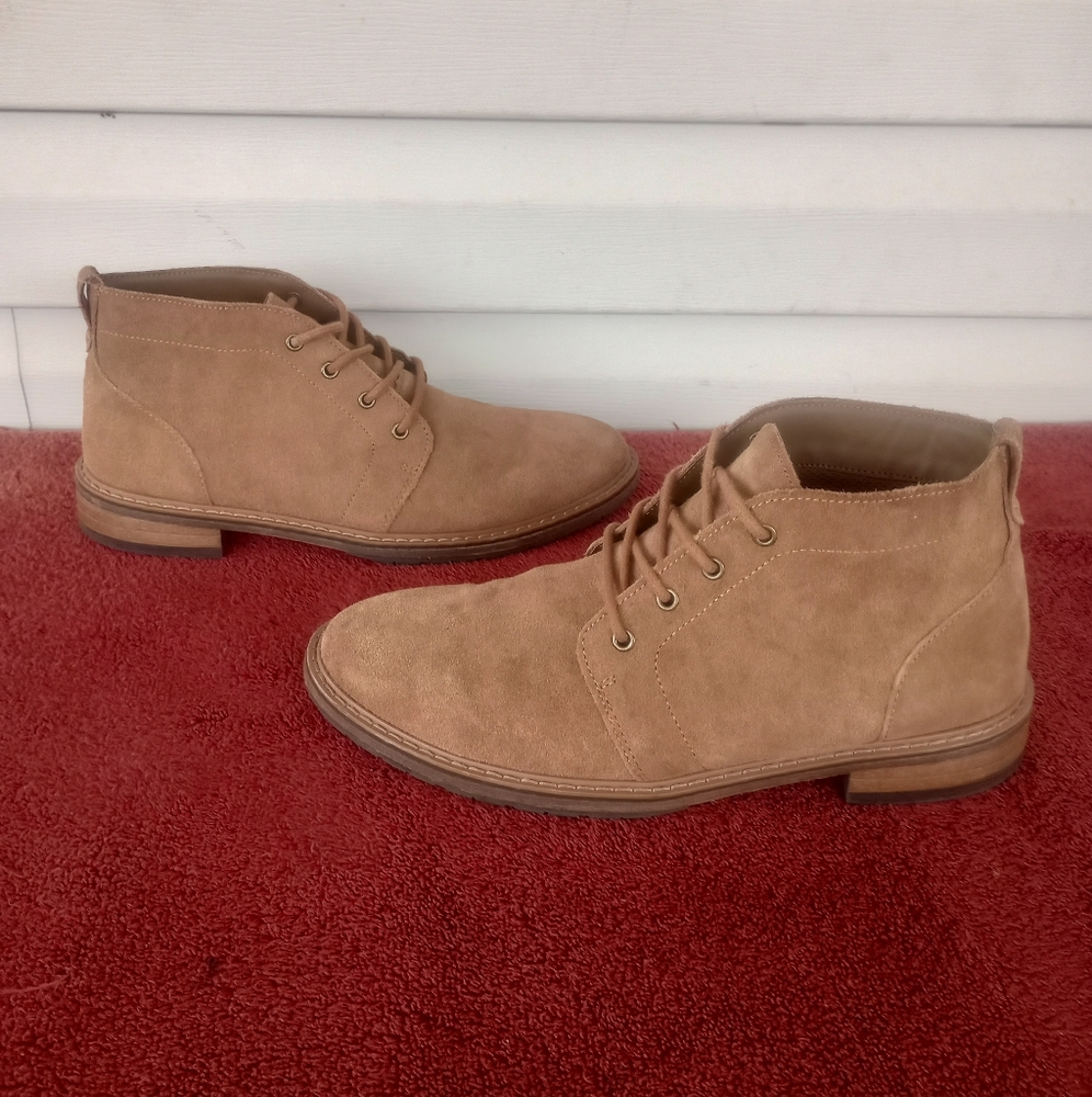 Men's Jerad Chukka Suede Boots size 8